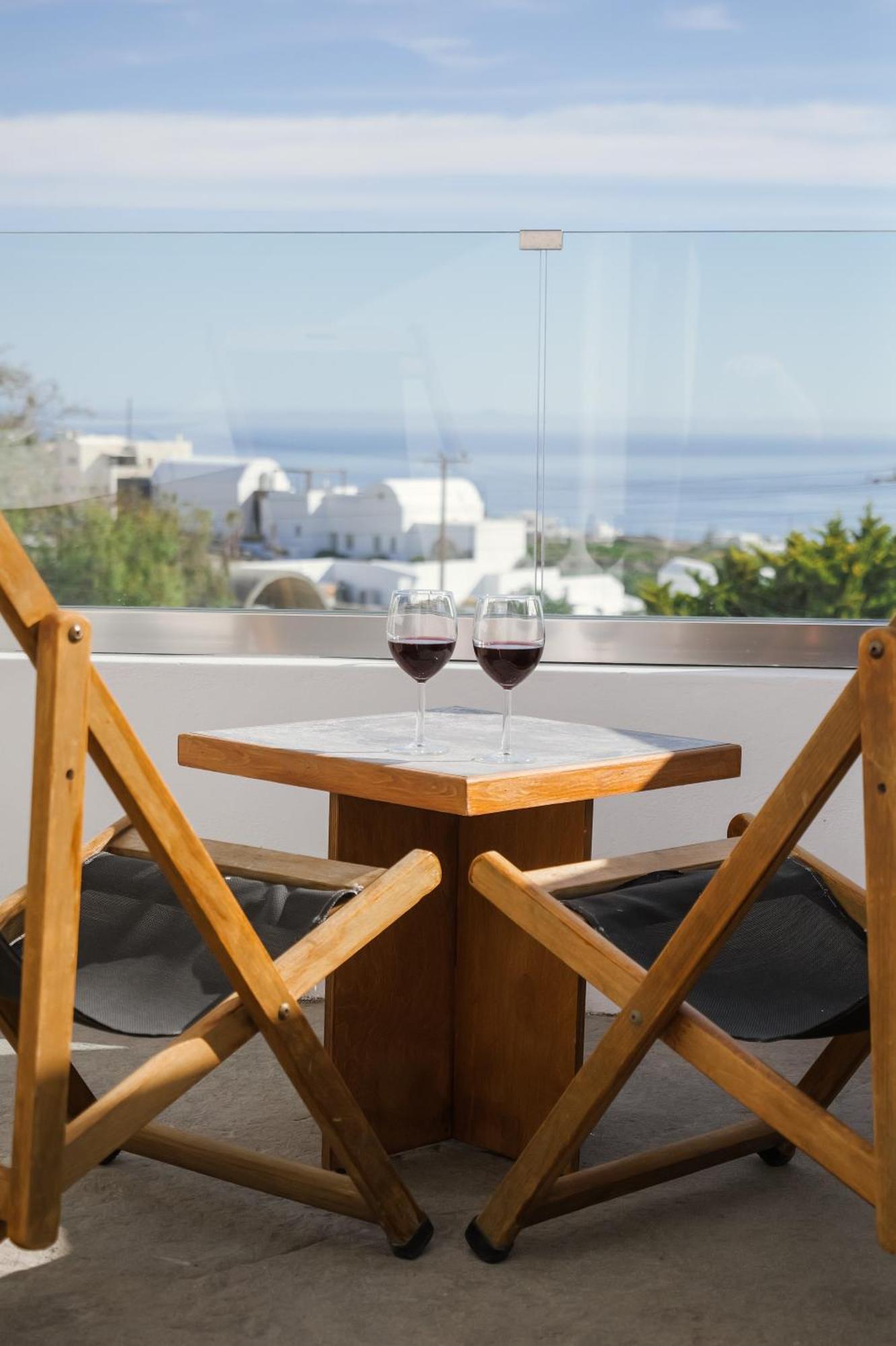Valery Suites Fira  Exterior foto